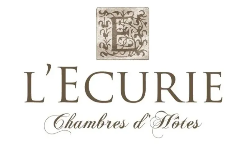 Chambres d’hôtes de charme avec piscine et jardin dans une demeure alsacienne au cœur des remparts L'Ecurie Obernai